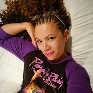 Meet your Posher, Dana